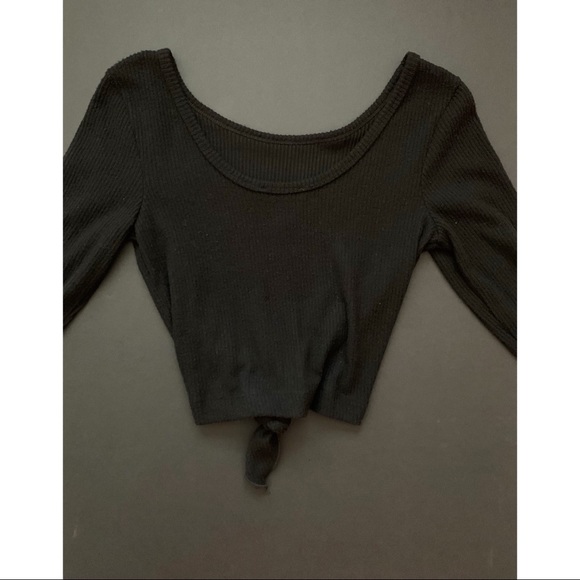 Forever 21 Long Sleeve Front Tie Crop Top - Picture 7 of 10